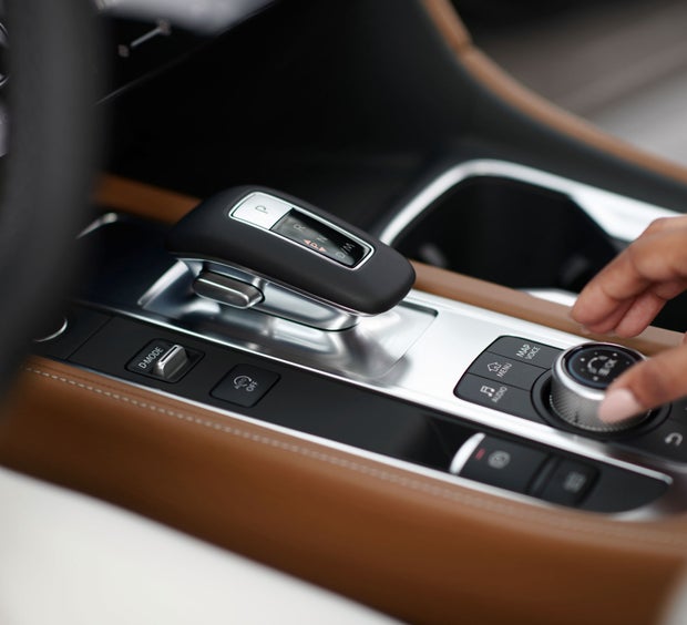2023 INFINITI QX60 Key Features - Wireless Apple CarPlay® integration | Crest INFINITI in Frisco TX
